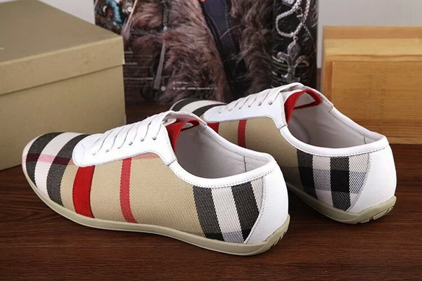 Burberry Fashion Men Sneakers--054